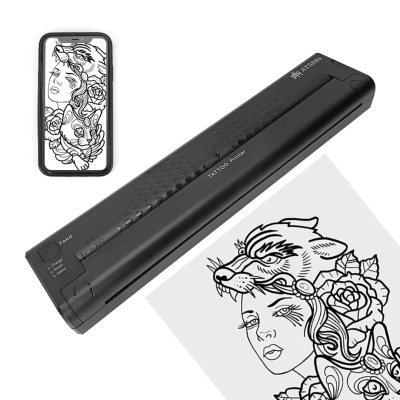 Scanner portátil preto com ilustração a preto e branco de mulher com tigre e flores