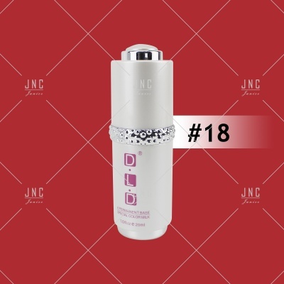 Frasco branco de verniz permanente para unhas D.I.L.O com tampa prateada e detalhe prateado em relevo, fundo vermelho