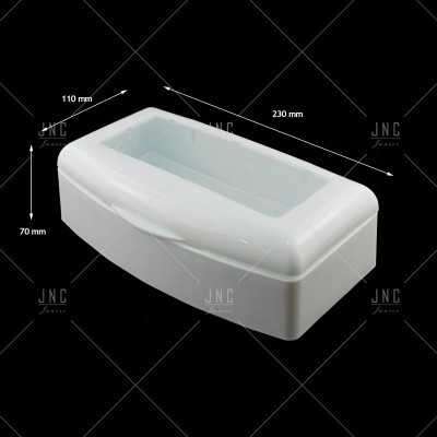 Caixa branca retangular em plástico com tampa transparente e cantos arredondados