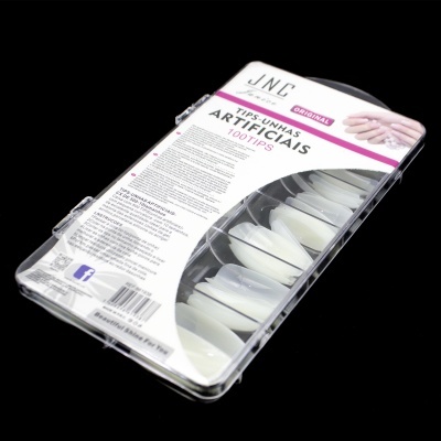 Embalagem de unhas artificiais brancas, transparentes, com etiqueta rosa e branca.