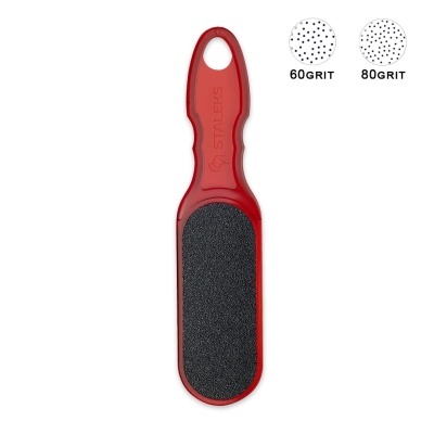 Pedicure raspador com cabo vermelho e superfície abrasiva preta