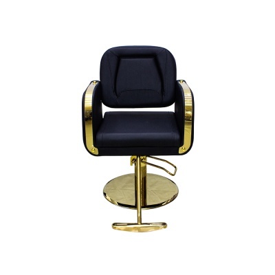 Cadeira de salão preta com estrutura metálica dourada