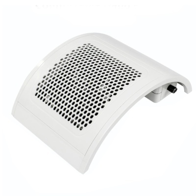 Aparelho branco curvo com superfície perfurada hexagonal e botão preto