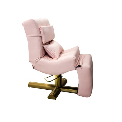 Cadeira reclinável rosa com base metálica dourada