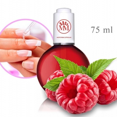 Frasco de óleo para cutículas com framboesas e mão aplicando produto