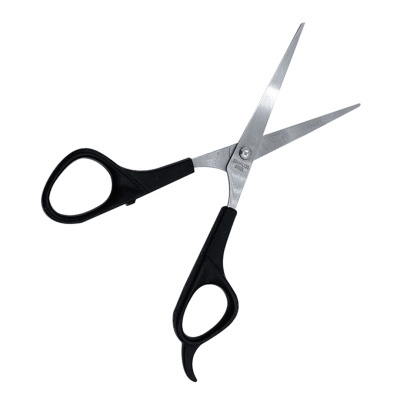 Tesoura com lâminas metálicas e pega preta