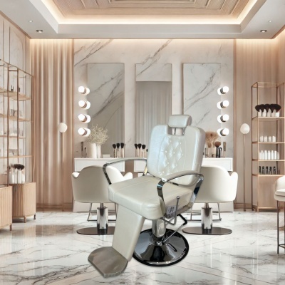Cadeira de cabeleireiro branca em ambiente moderno com mármore e espelhos iluminados