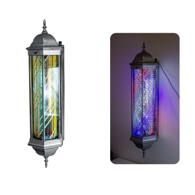 Lanterna metálica decorativa com luz LED colorida