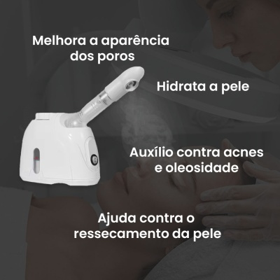 Máquina branca de vapor para cuidados de pele com vapor e profissional a aplicar tratamento