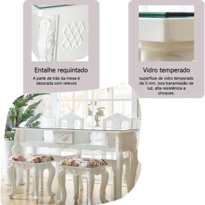Mesa branca com tampo de vidro temperado e quatro bancos com estofos florais