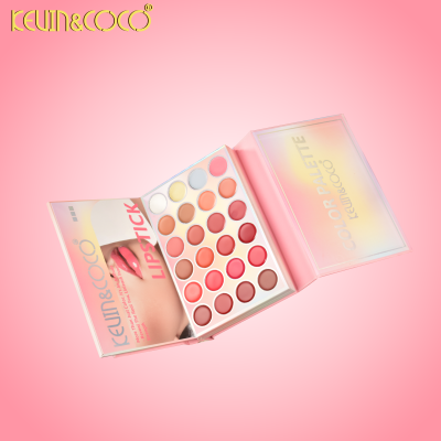 Paleta de batons KEVIN&COCO com várias cores em embalagem rosa.