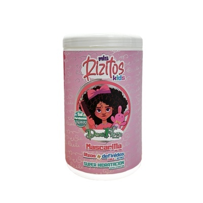 Embalagem rosa de máscara capilar mis Rizitos kids com ilustração de criança afro e coelho
