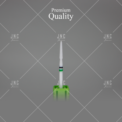 Broca de cerâmica branca com base verde em fundo cinzento com texto Premium Quality