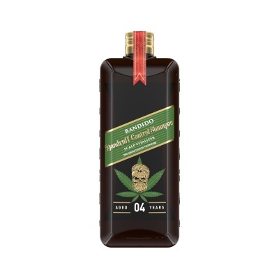 Frasco de champô Bandido Dandruff Control Shampoo com rótulo verde e dourado