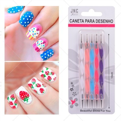 Embalagem de canetas para desenho e unhas pintadas com desenhos coloridos