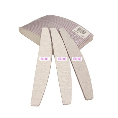 Lixas de unha com granulações 80/100, 100/100, 100/180 sobre embalagem roxa texturada