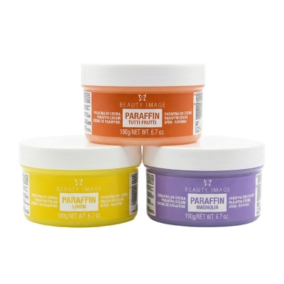 Três frascos coloridos de creme parafina Beauty Image com tampas brancas