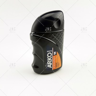 Desodorizante spray ARKO MEN preto com rótulo laranja em fundo branco