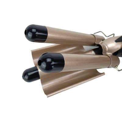 Modelador de cabelo com três cilindros dourados metálicos e pontas pretas