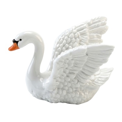 Estatueta de cisne branco em cerâmica com bico laranja