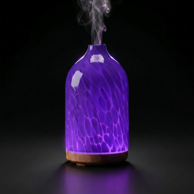 Difusor de aroma em vidro roxo com base de madeira e vapor