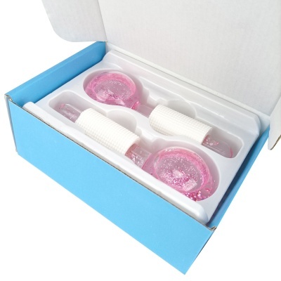 Conjunto de utensílios de vidro rosa com brilhantes em caixa azul