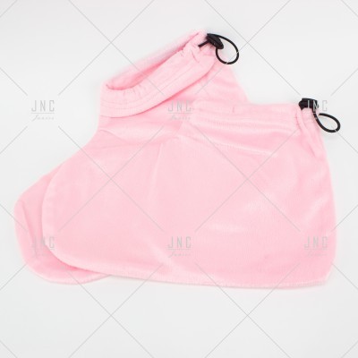 Toalhas de microfibra rosa com presilhas pretas