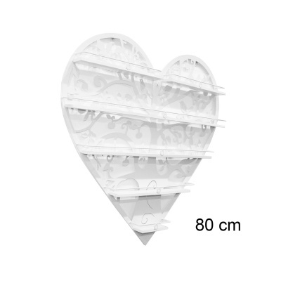 Prateleira branca em forma de coração com quatro prateleiras