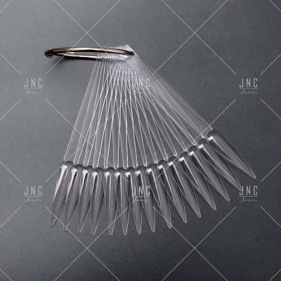 Mostruário de unhas postiças artificiais em acrílico transparente