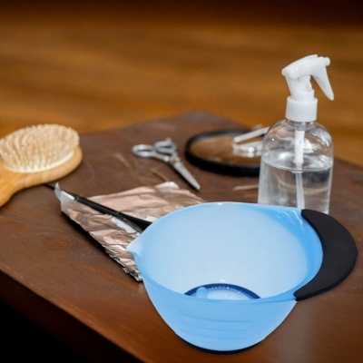 Kit de coloração de cabelo com taça azul, pincel, papel de alumínio, tesoura, escova de madeira e frasco pulverizador