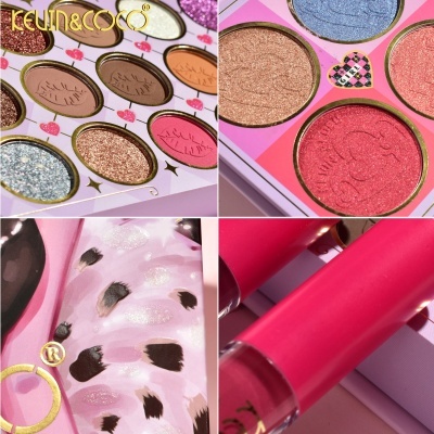 Paleta de maquilhagem com sombras e batons rosa em embalagem decorativa com padrão animal print