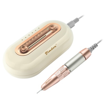 Máquina de manicure elétrica com base branca e detalhes dourados rosa e caneta metálica prateada