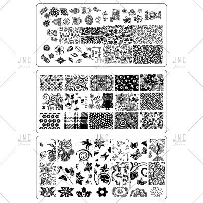 Três placas de carimbos de unhas com desenhos em preto sobre fundo branco