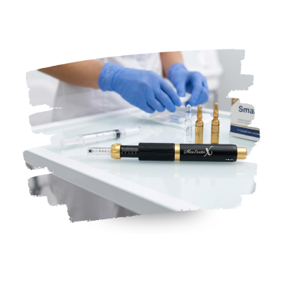 Caneta MesoDoctor X com seringas e ampolas em bancada clínica