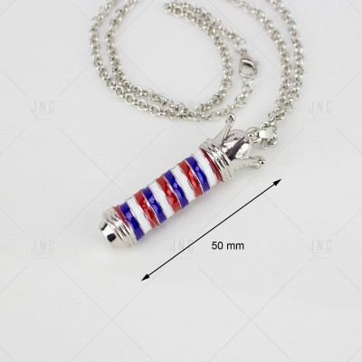 Colar com pendente de bastão de barbeiro colorido em metal prateado