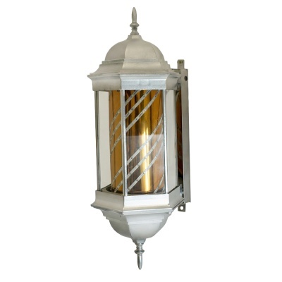 Lanterna de parede em metal prateado com vidro e interior âmbar
