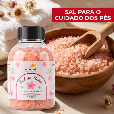 Frasco de sal de banho rosa com texto para cuidado dos pés ao lado.