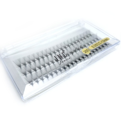 Estojo transparente com 200 tufos de pestanas falsas etiqueta 0.05CC C 9mm