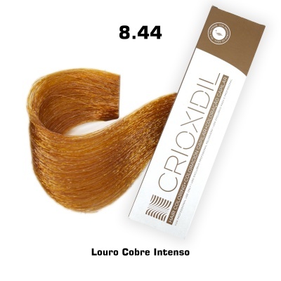 amostra de cabelo louro cobre intenso e embalagem de tinta para cabelo CROIXDIL