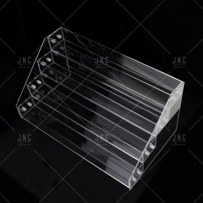 Suporte transparente em acrílico com divisórias em formato de escada