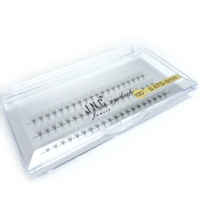 Estojo de pestanas falsas com etiquetas e texto impressos