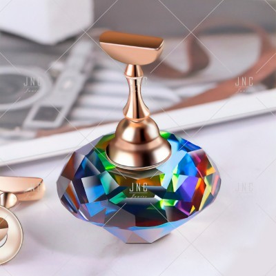 Suporte para anéis em cristal colorido e metal dourado