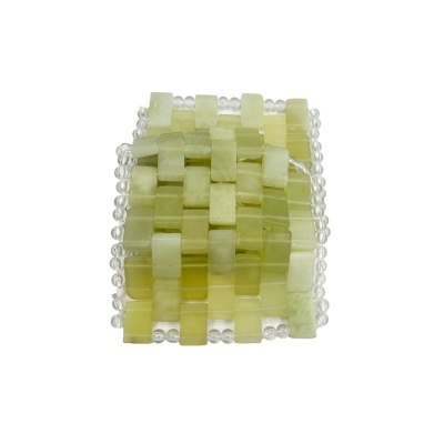 Bracelete entrelaçado com contas verdes, amarelas e transparentes