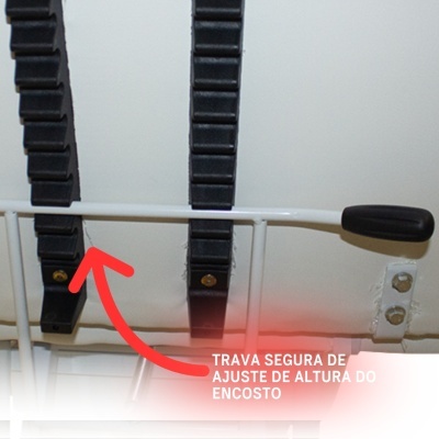 Fecho plástico preto de ajuste de altura com alavanca e texto indicador