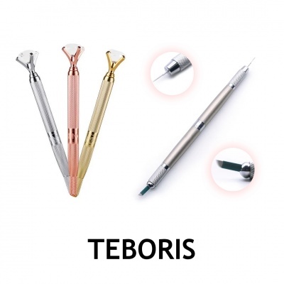 conjunto de instrumentos metálicos para cuidados da pele em várias cores com o texto TEBORIS