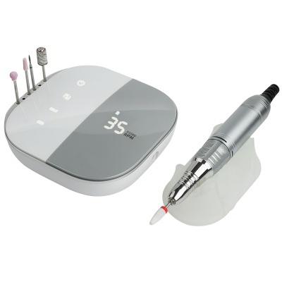 Aparelho de manicure elétrico com base e caneta metálica prateada