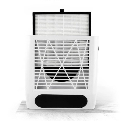 Purificador de ar branco com filtro HEPA e grelha preta frontal