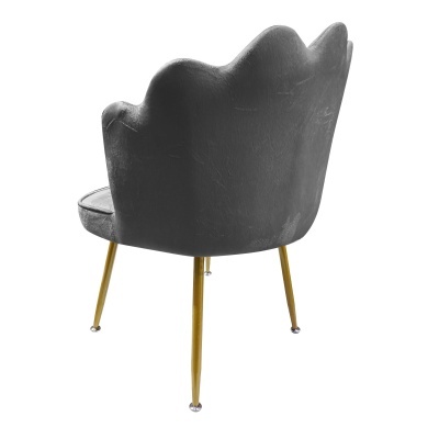 Cadeira cinza com pernas douradas vista de trás