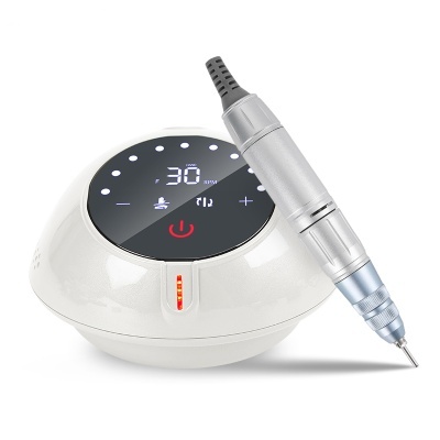 Dispositivo digital de manicure com caneta metálica prateada e base branca