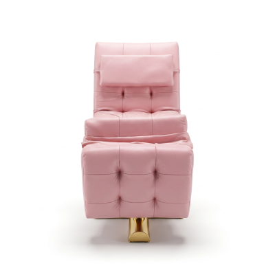 Cadeira rosa estofada com almofada e base dourada.